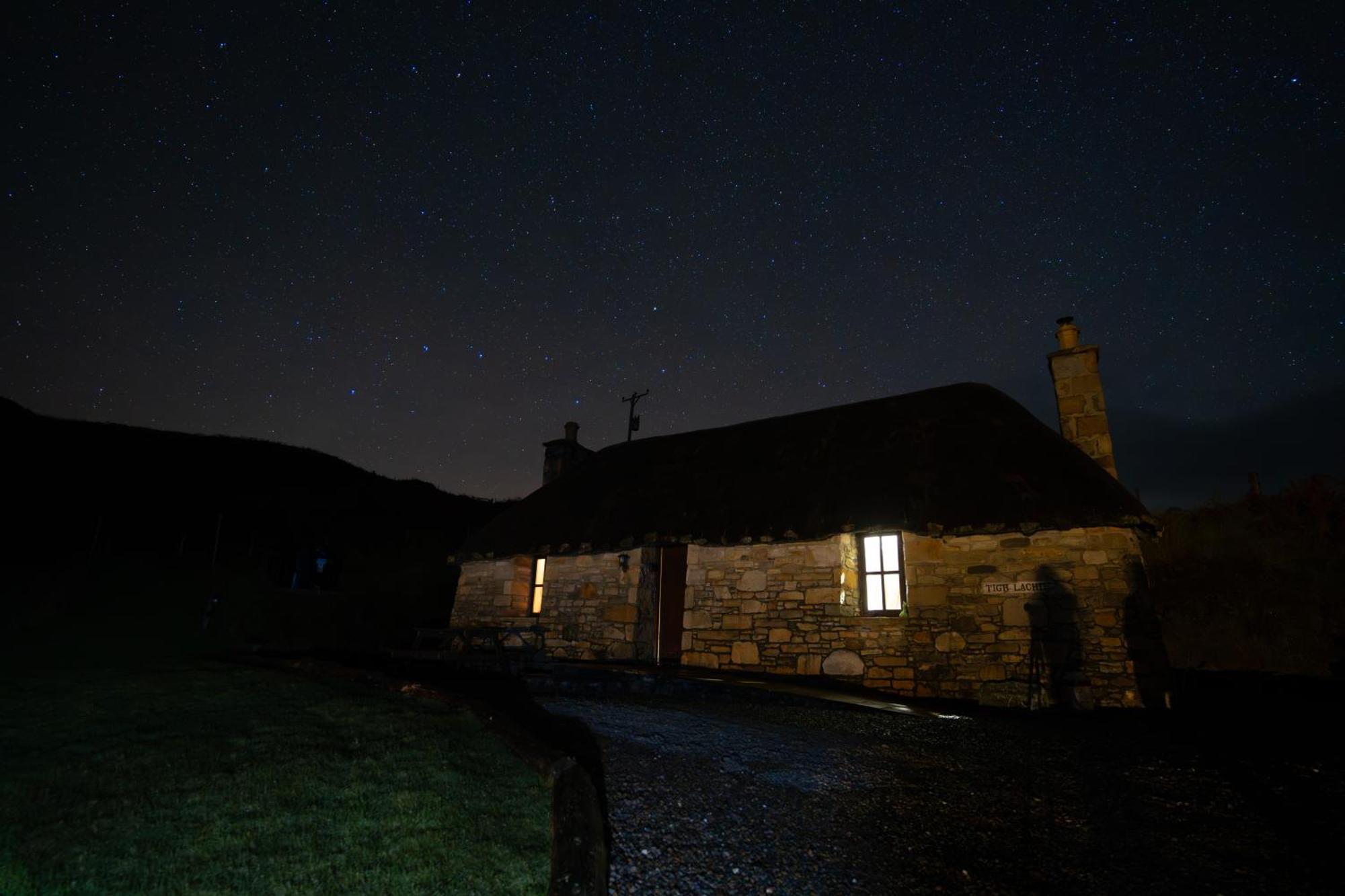 Tigh Lachie, Mary'S Thatched Cottages, Elgol, Isle Of Skye Εξωτερικό φωτογραφία