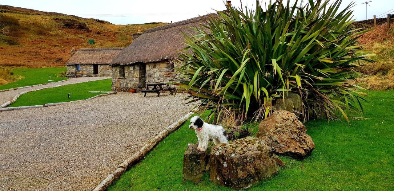 Tigh Lachie, Mary'S Thatched Cottages, Elgol, Isle Of Skye Εξωτερικό φωτογραφία